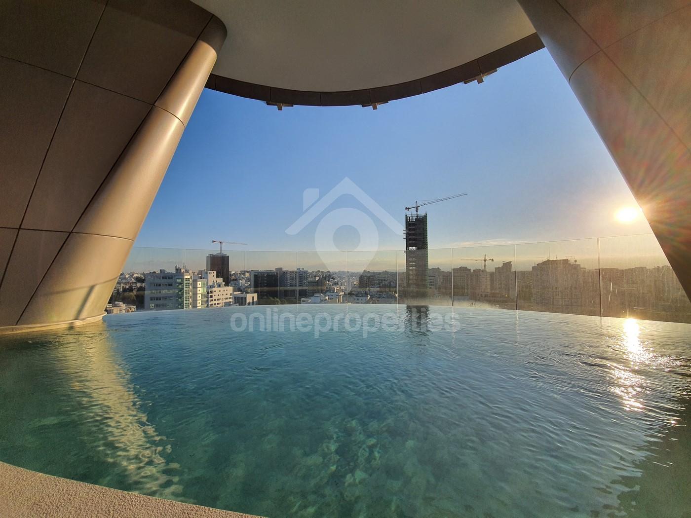 Almost Brand New Modern One Bedroom