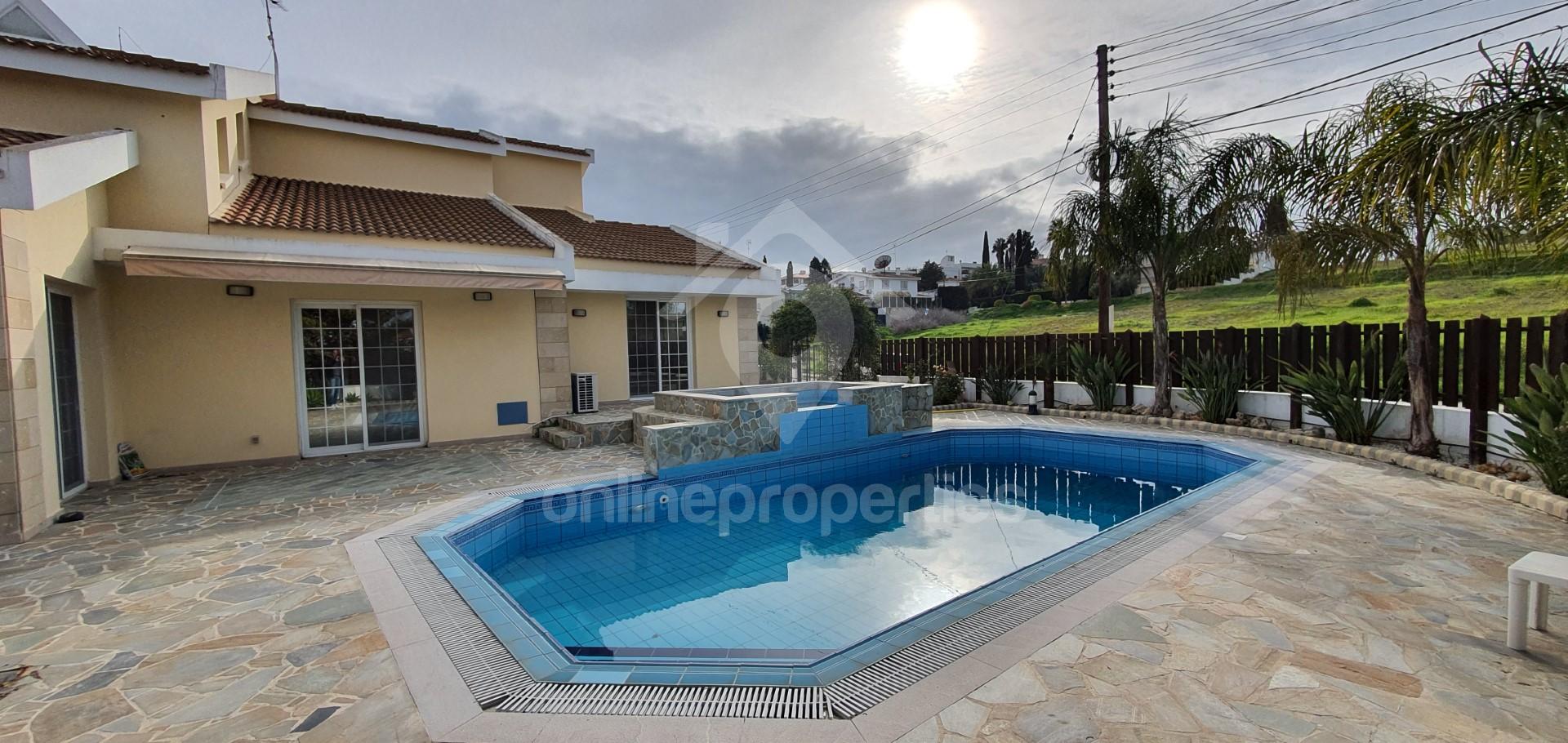 To change image, hover mouse over thumbnails below