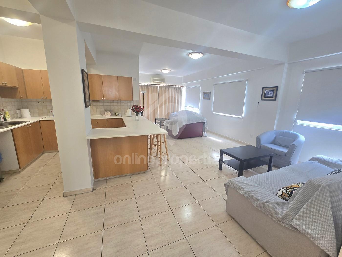 To change image, hover mouse over thumbnails below