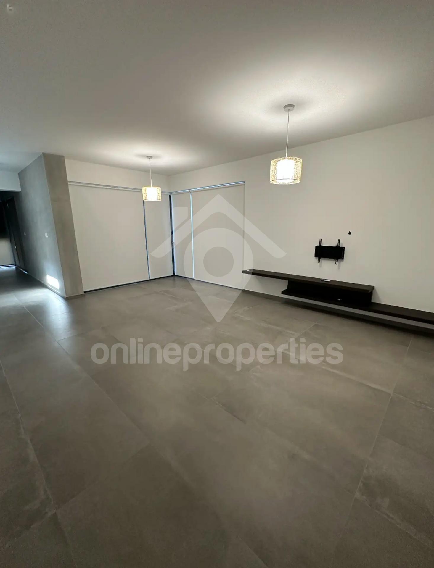 To change image, hover mouse over thumbnails below