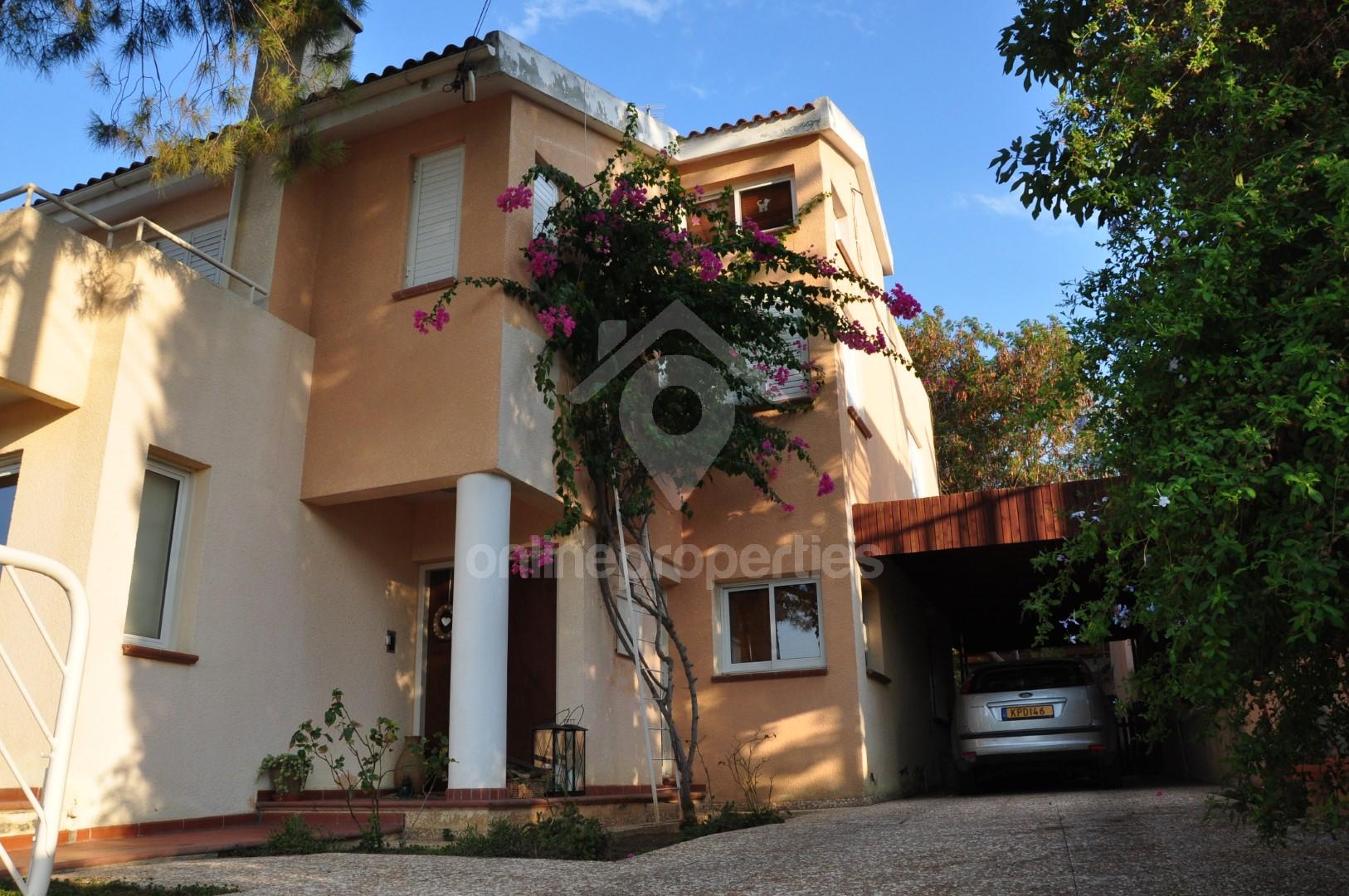 5 Bedroom House in Platy Aglantzias, Nicosia
