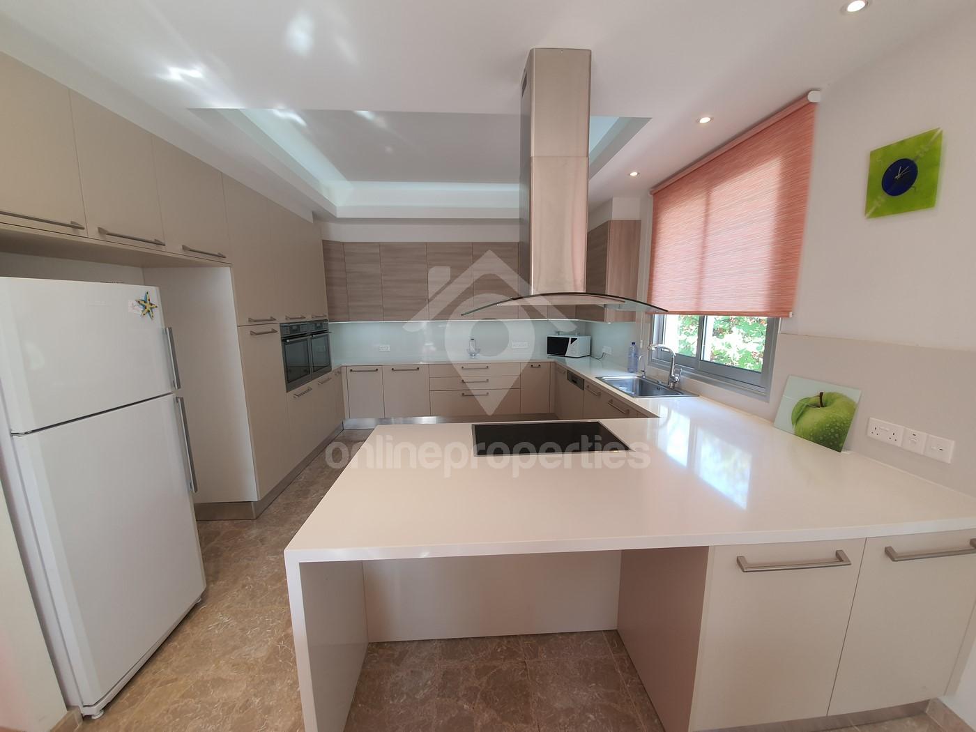 To change image, hover mouse over thumbnails below