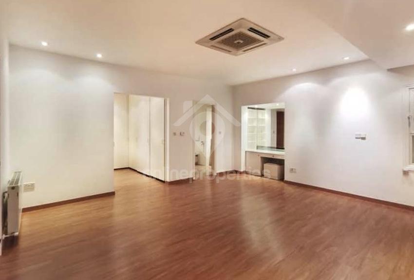 To change image, hover mouse over thumbnails below