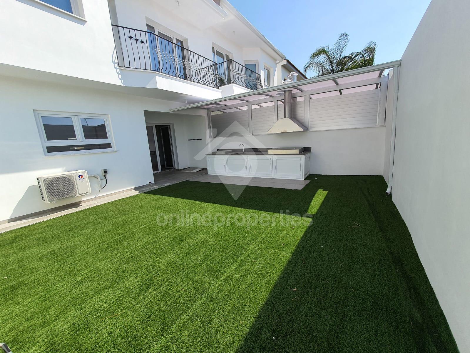 To change image, hover mouse over thumbnails below