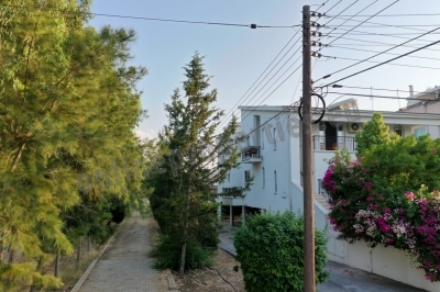 To change image, hover mouse over thumbnails below