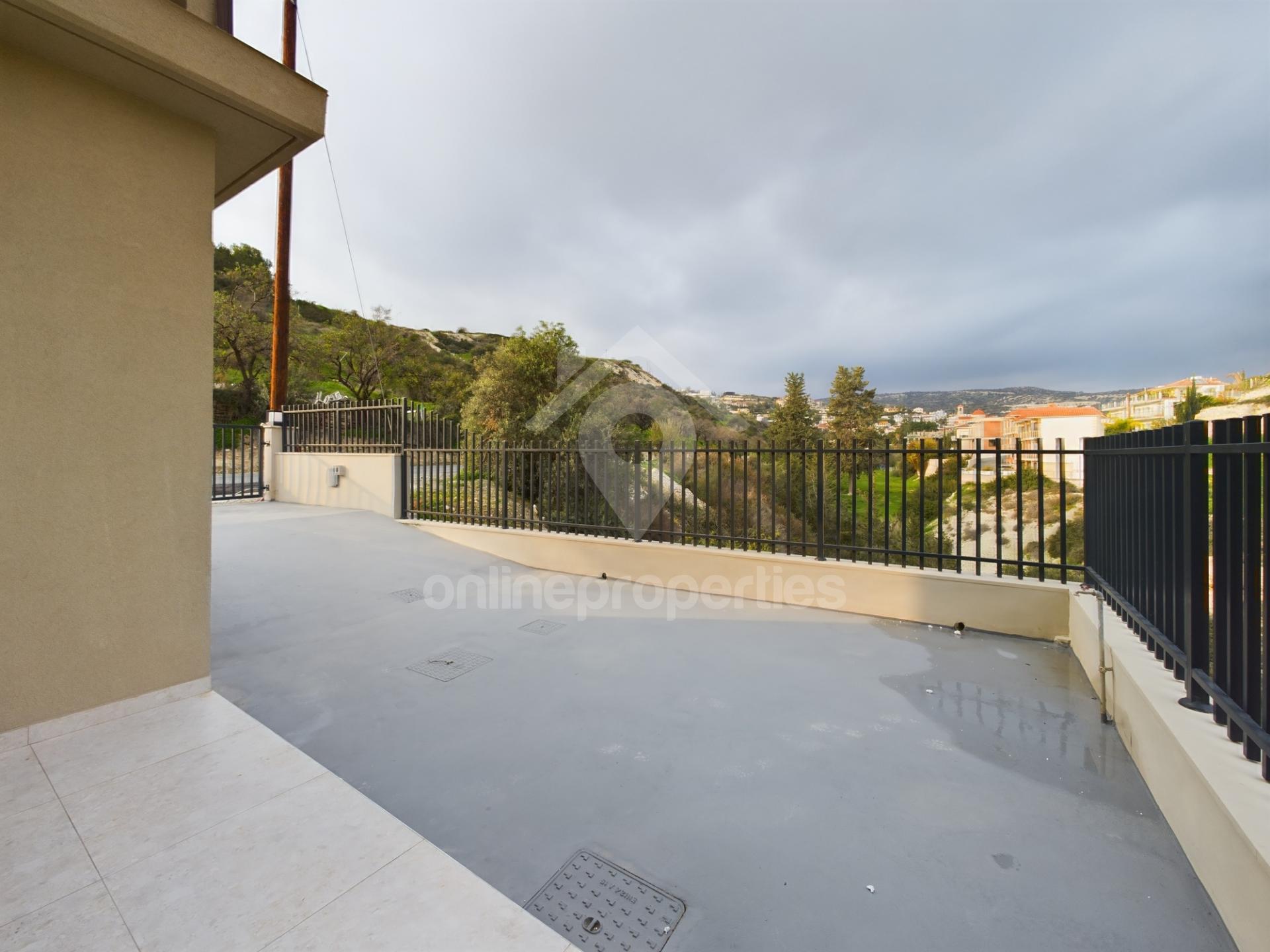 To change image, hover mouse over thumbnails below