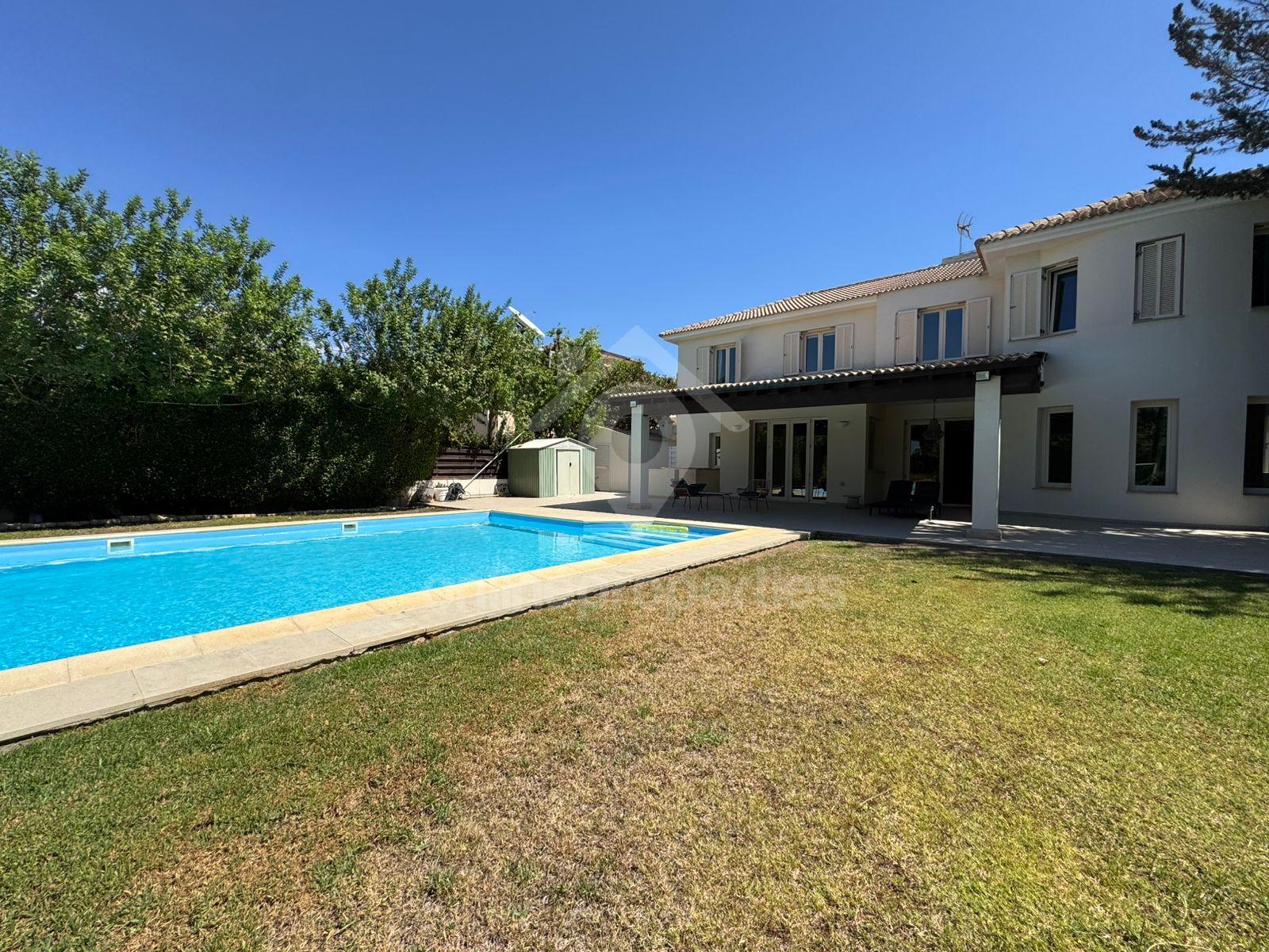 To change image, hover mouse over thumbnails below