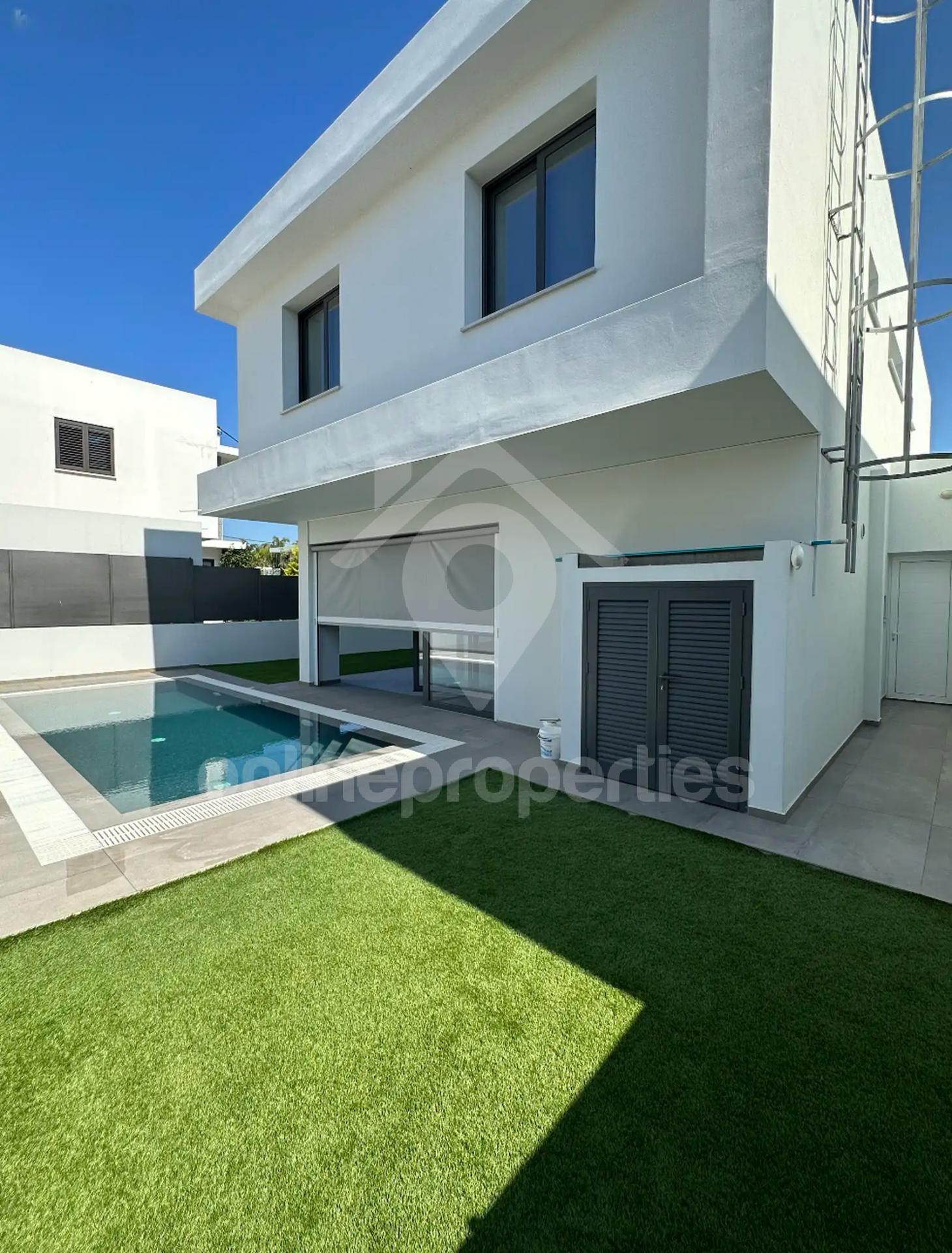 To change image, hover mouse over thumbnails below