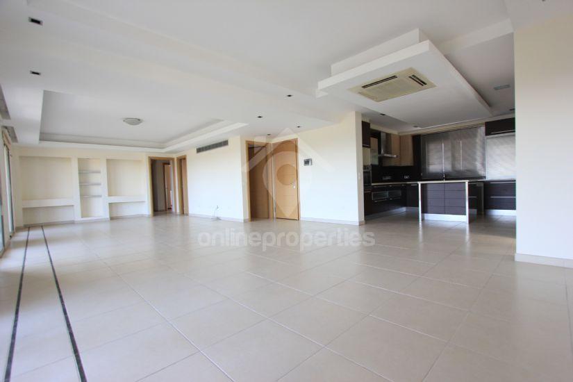 To change image, hover mouse over thumbnails below