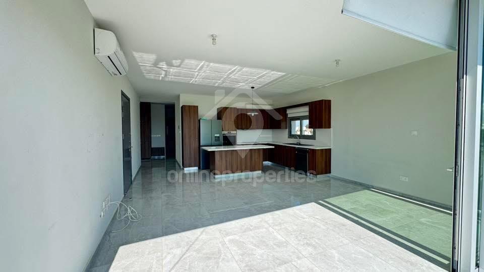 To change image, hover mouse over thumbnails below