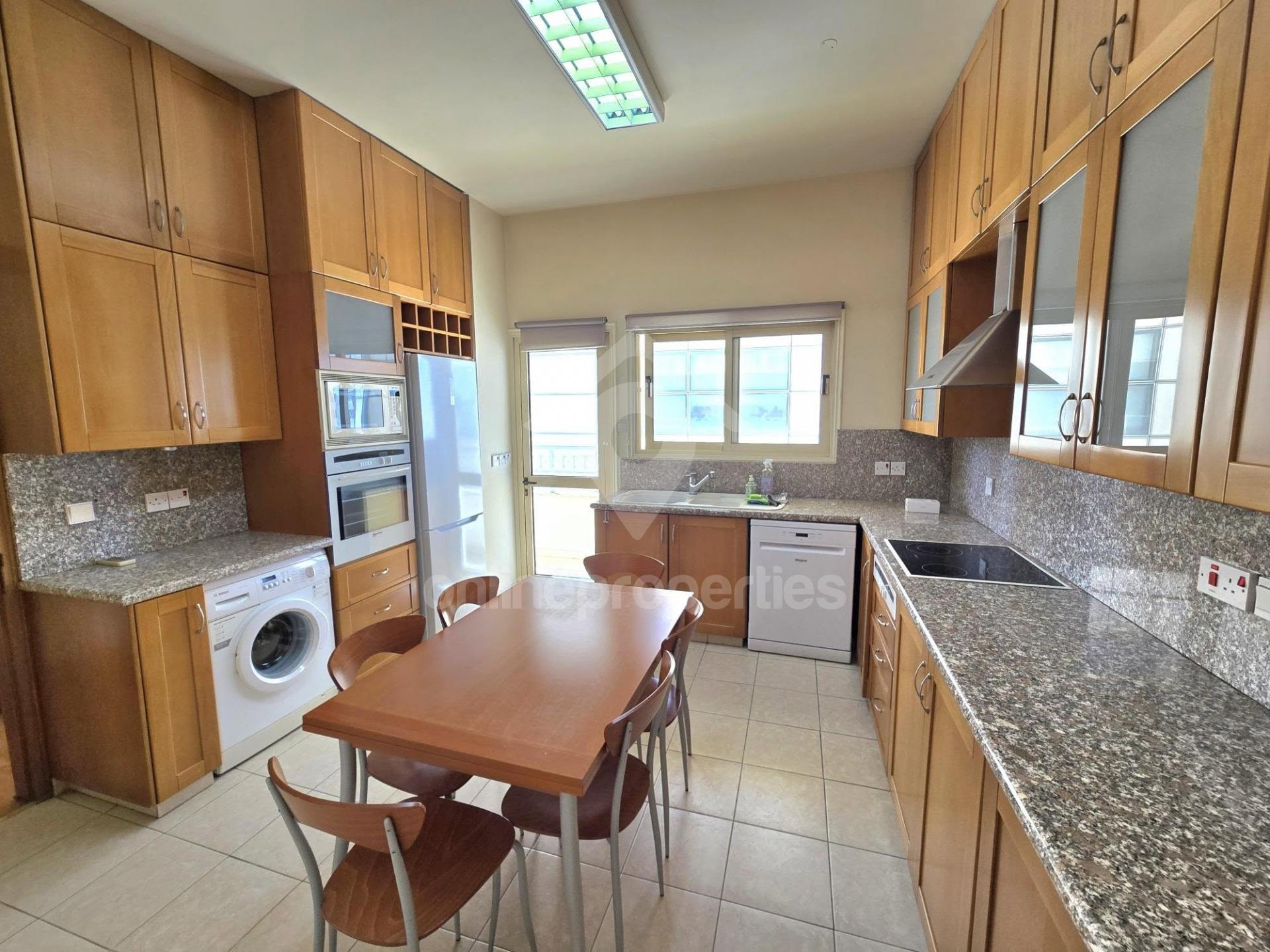 To change image, hover mouse over thumbnails below