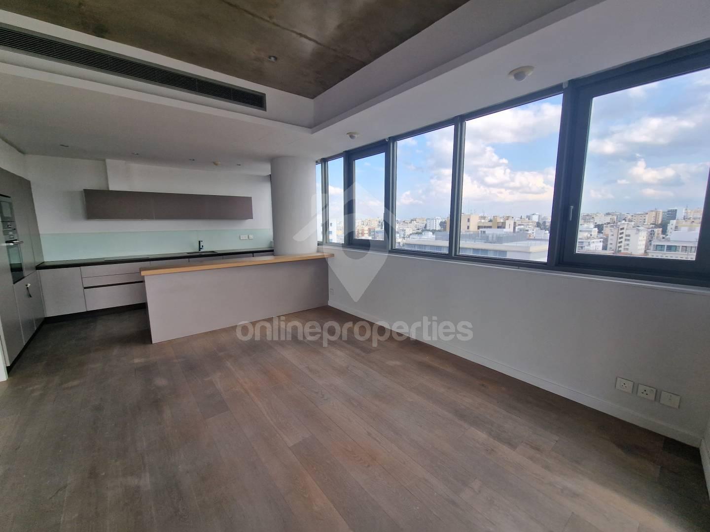 To change image, hover mouse over thumbnails below