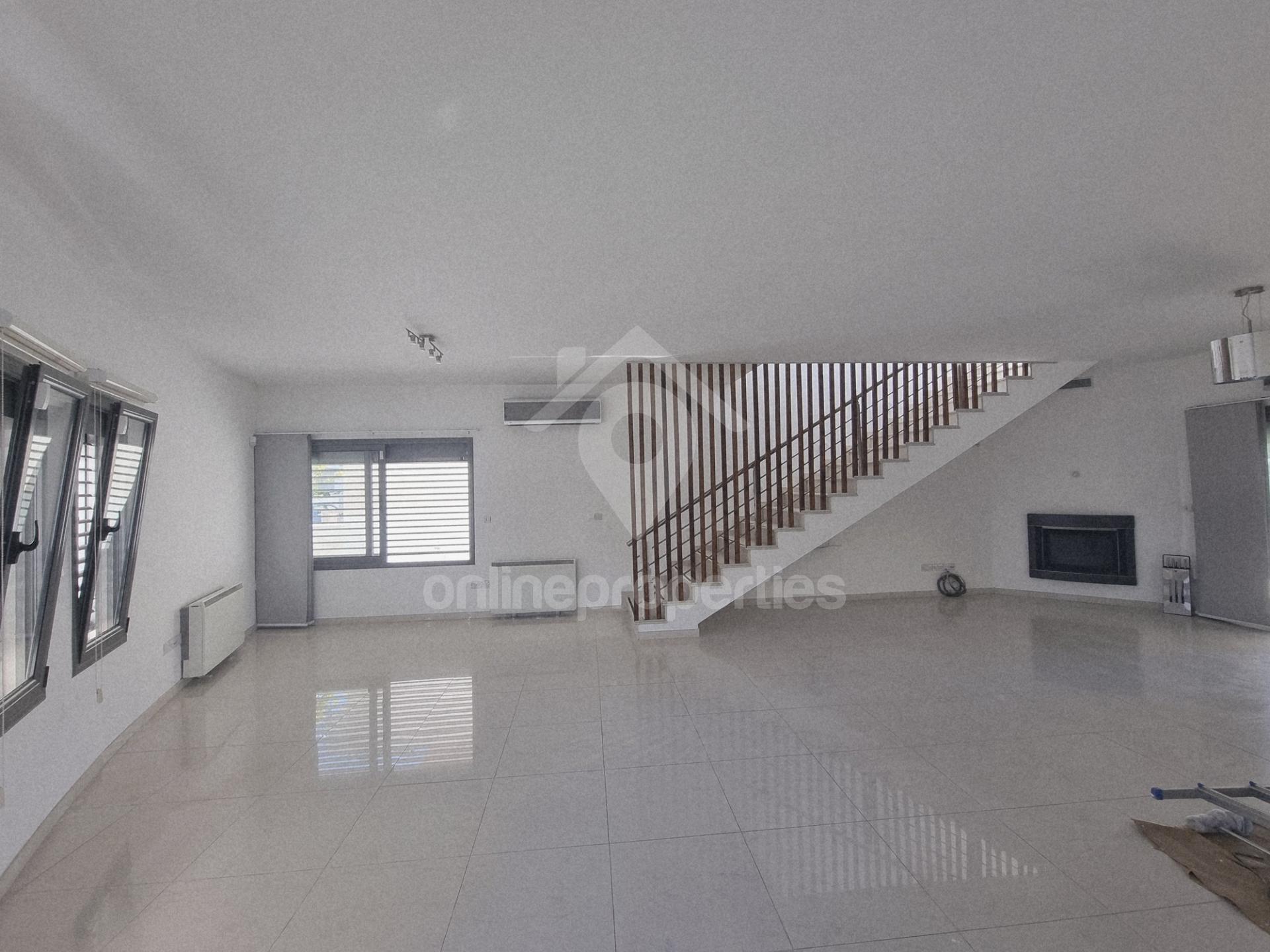 To change image, hover mouse over thumbnails below