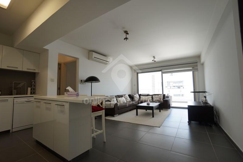 To change image, hover mouse over thumbnails below