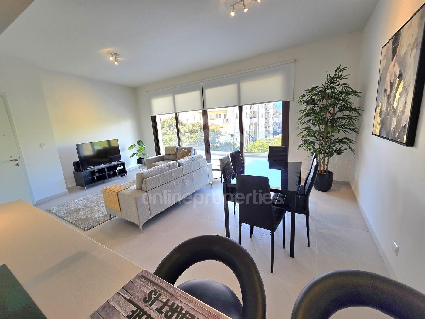 To change image, hover mouse over thumbnails below