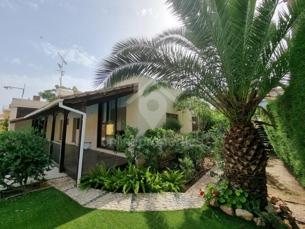 To change image, hover mouse over thumbnails below