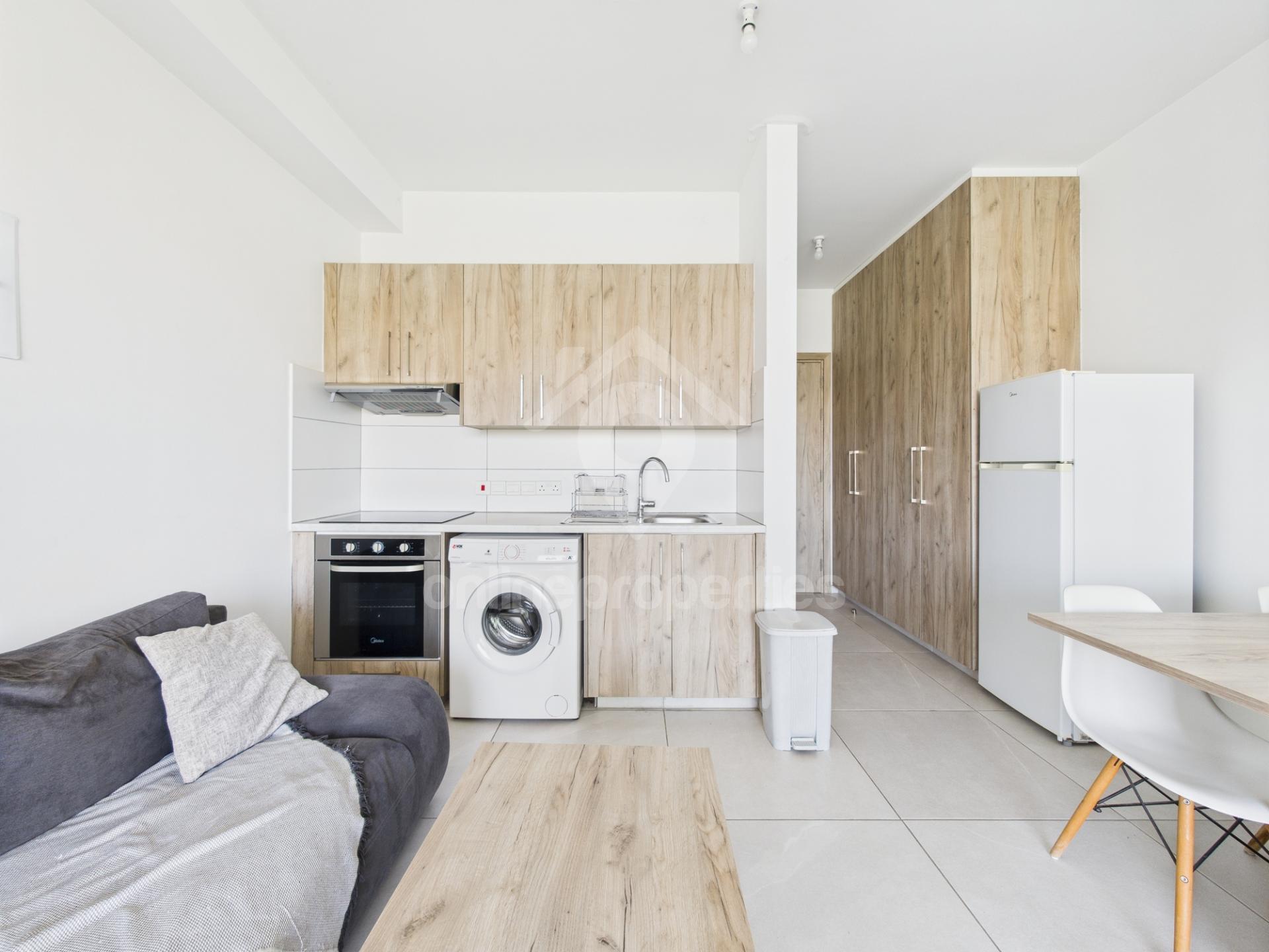 To change image, hover mouse over thumbnails below