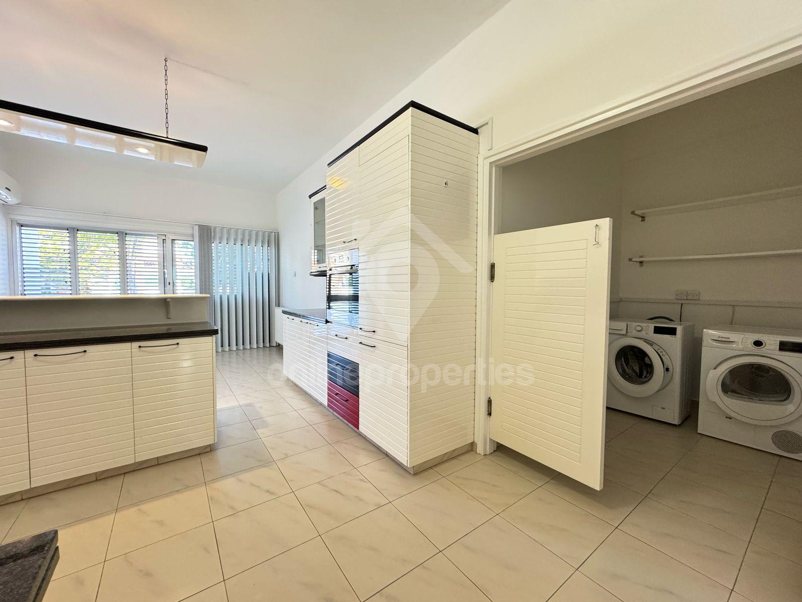 To change image, hover mouse over thumbnails below