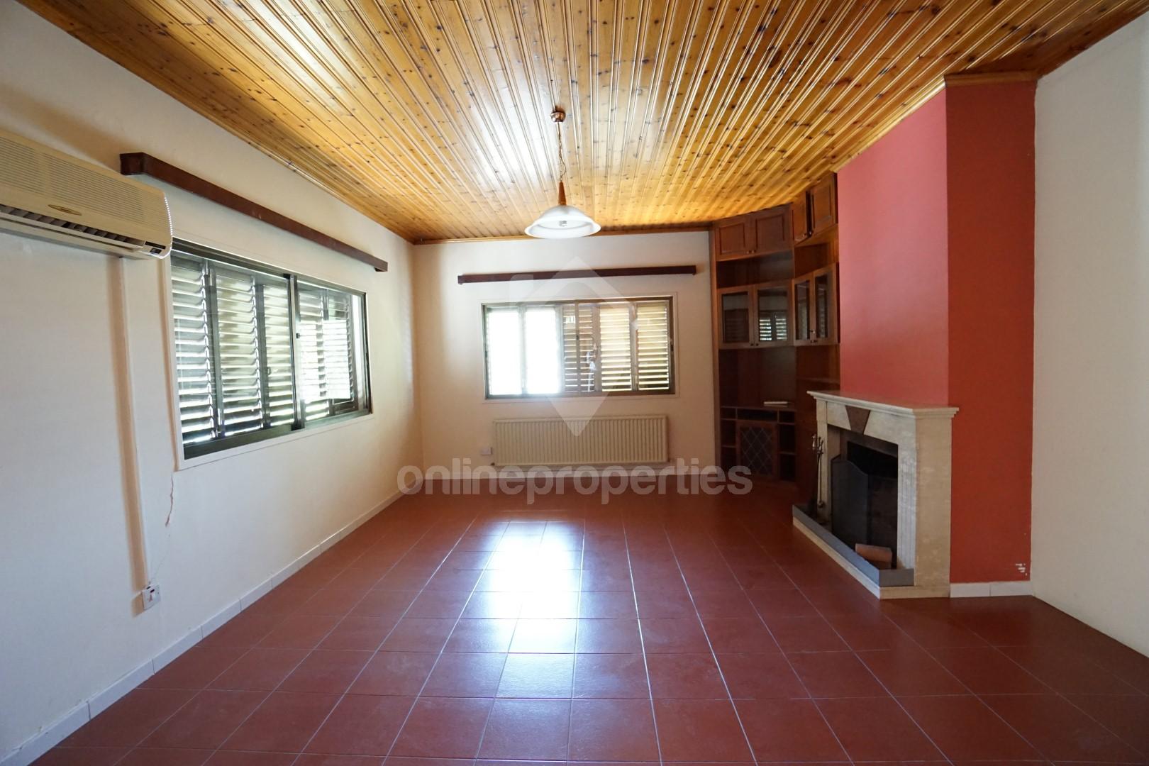 To change image, hover mouse over thumbnails below