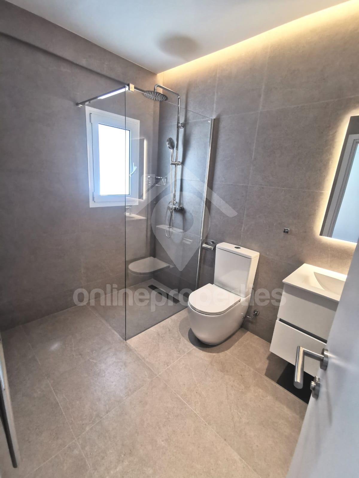 To change image, hover mouse over thumbnails below