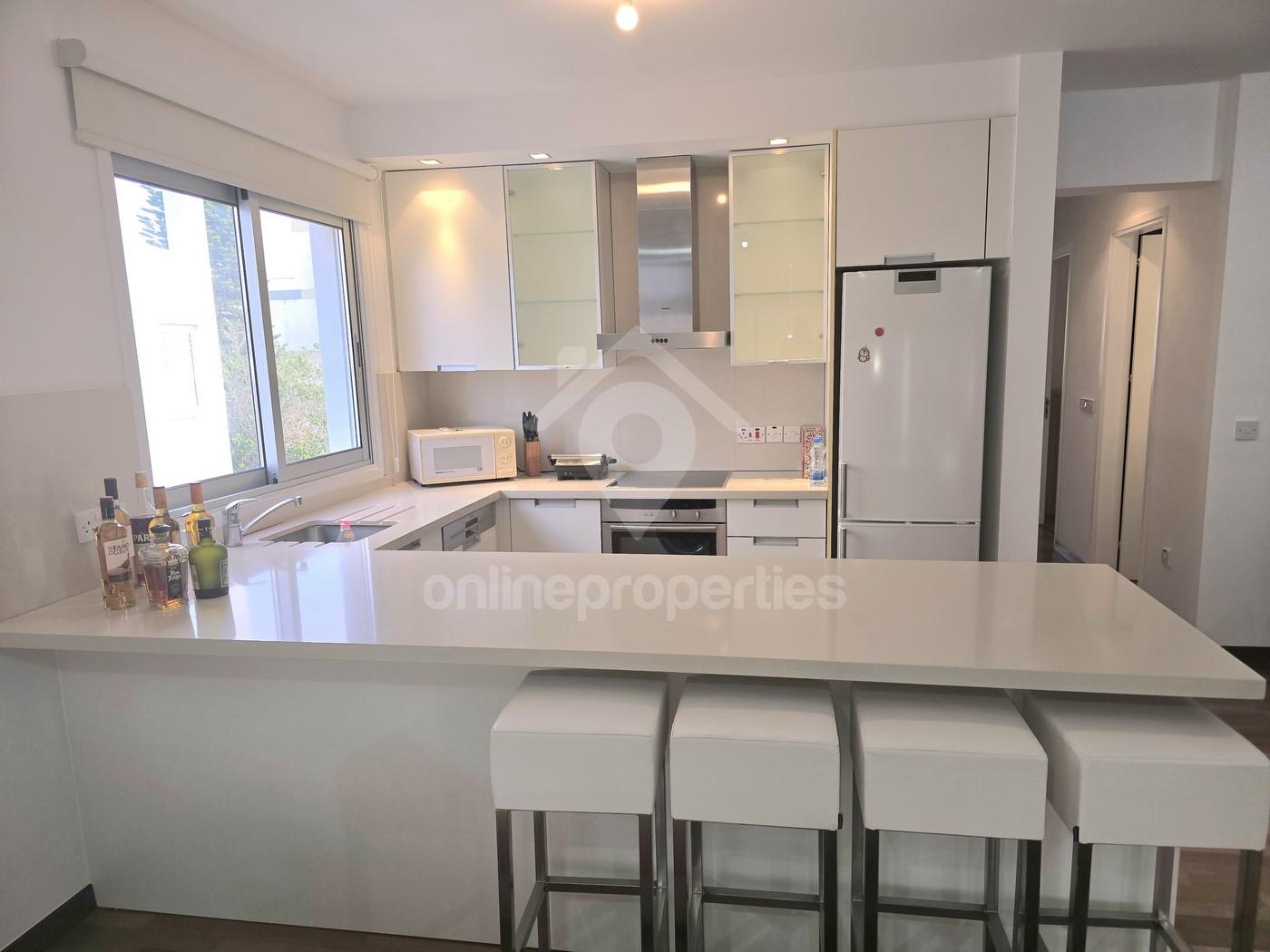 To change image, hover mouse over thumbnails below