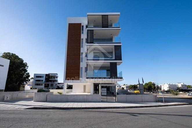 Discover Your Dream Home: Modern 3-Bedroom Apartment