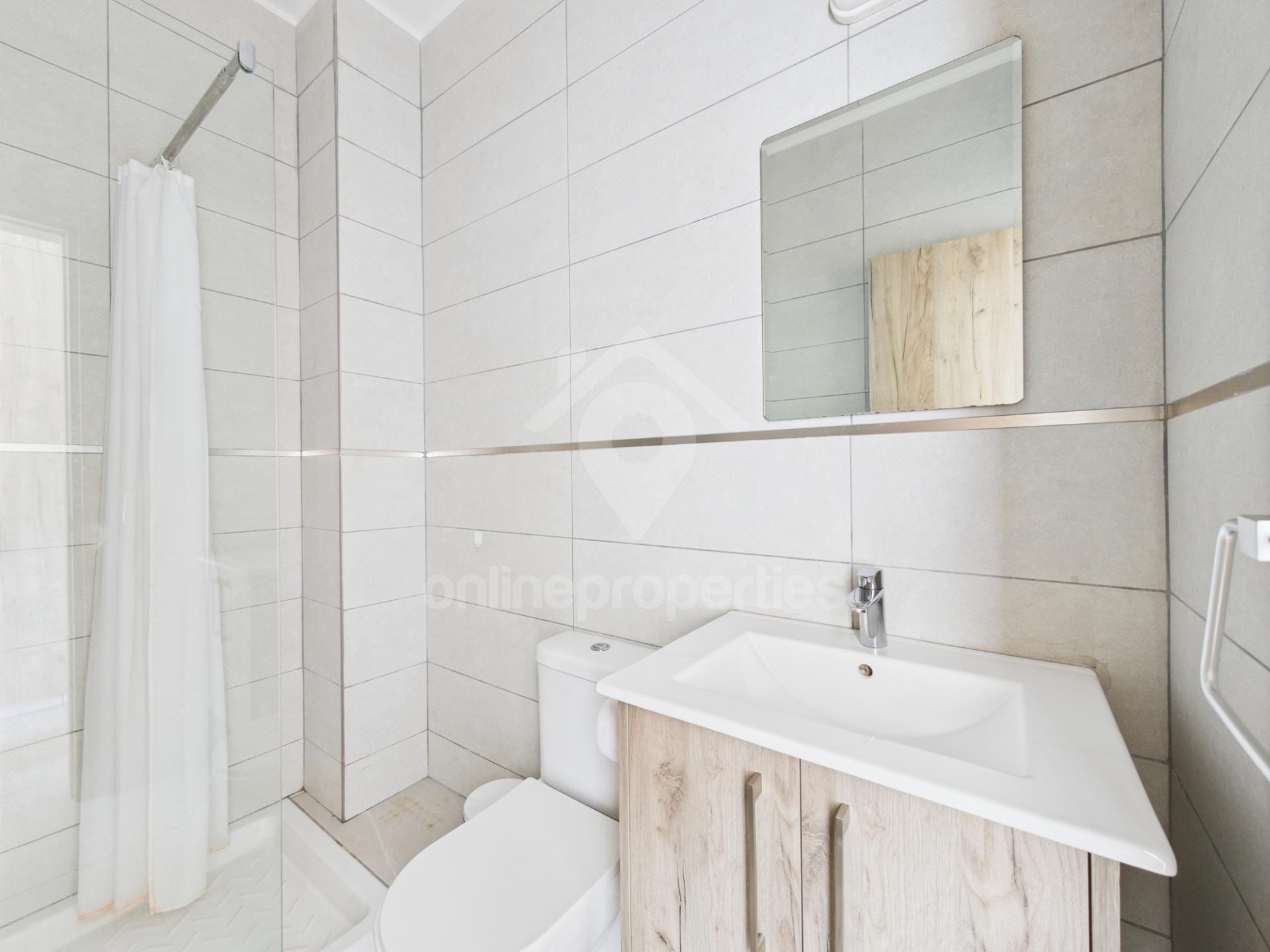 To change image, hover mouse over thumbnails below