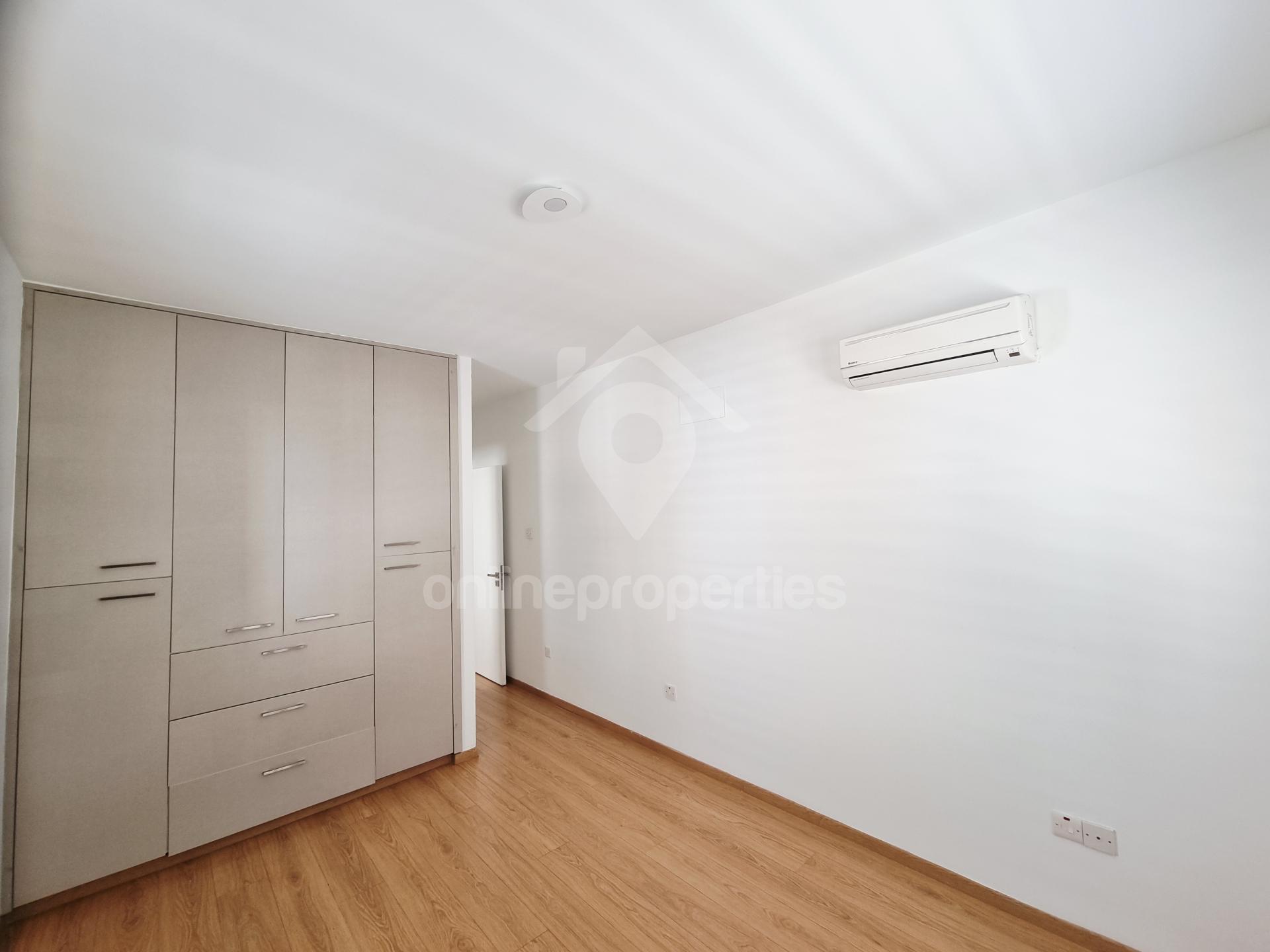 To change image, hover mouse over thumbnails below