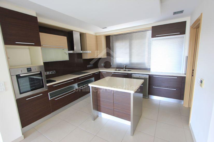 To change image, hover mouse over thumbnails below