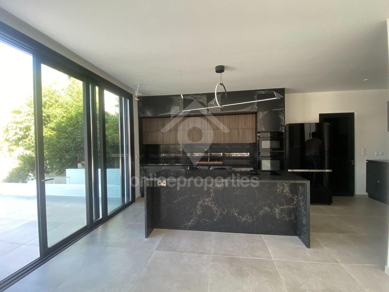 To change image, hover mouse over thumbnails below