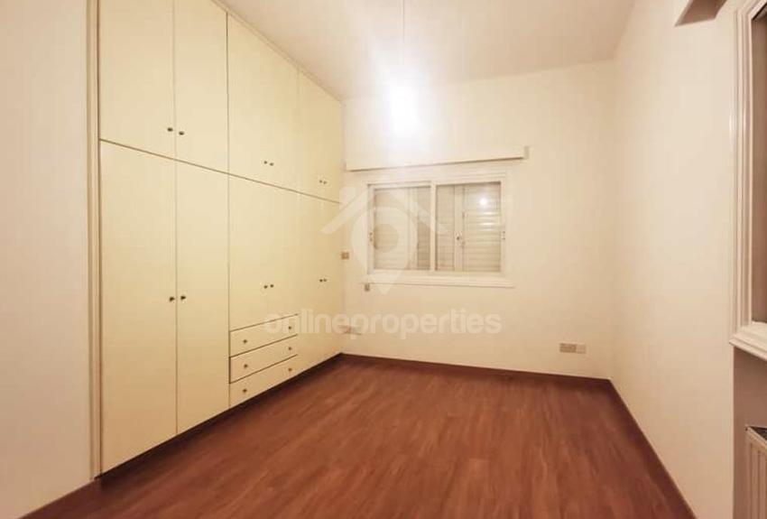 To change image, hover mouse over thumbnails below