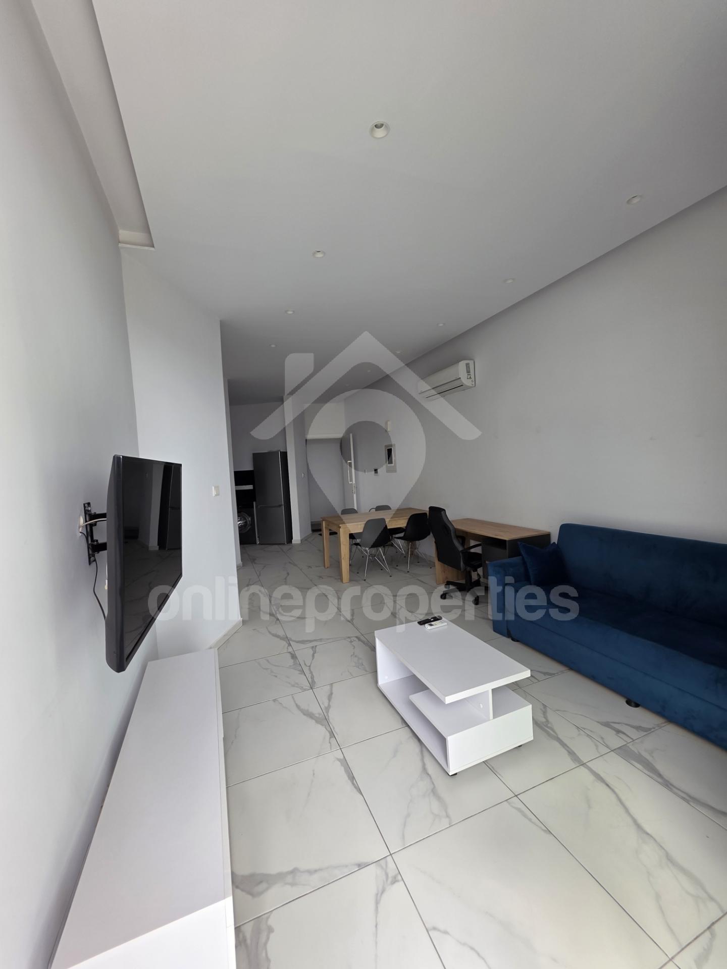 To change image, hover mouse over thumbnails below