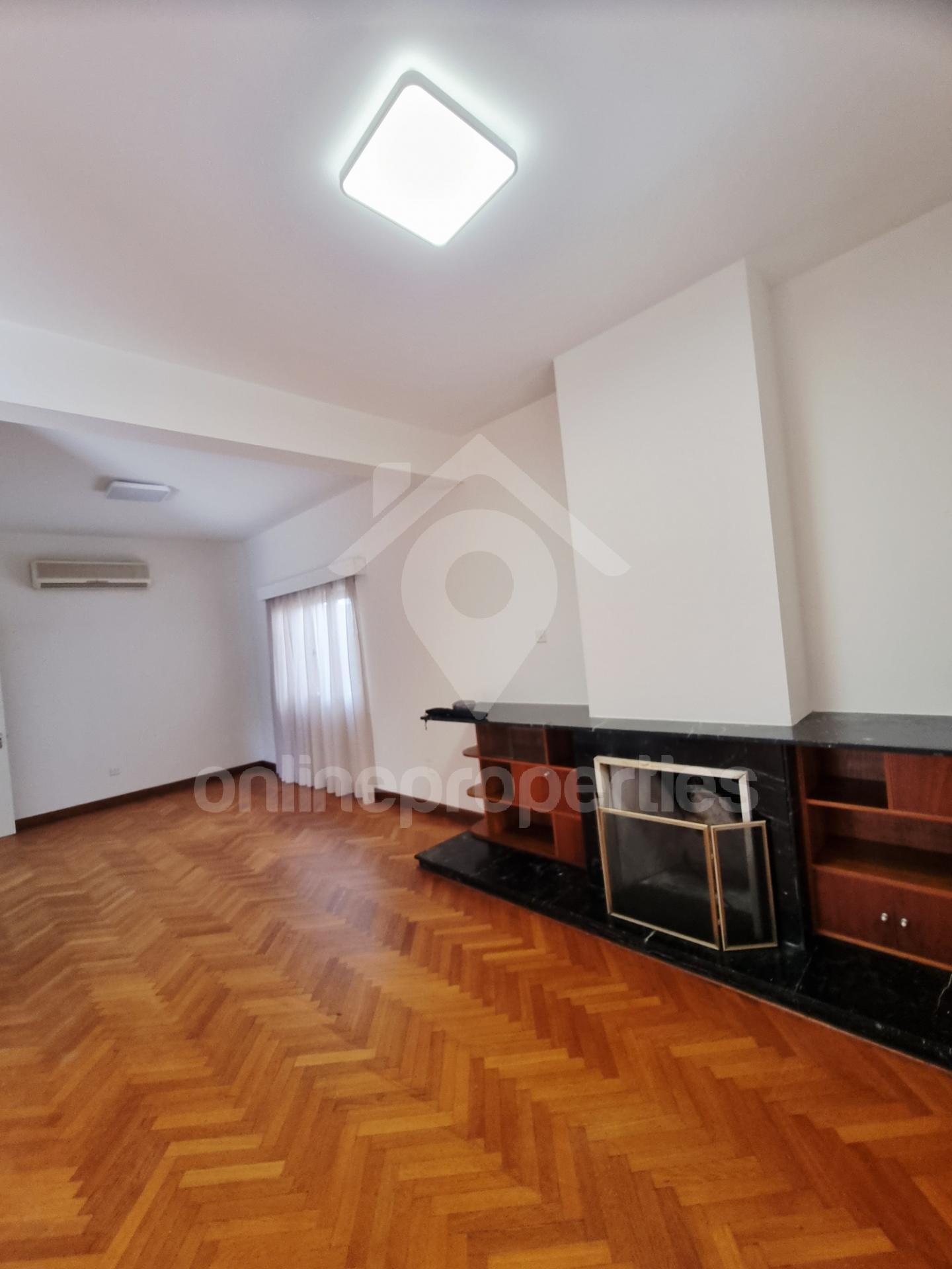 To change image, hover mouse over thumbnails below