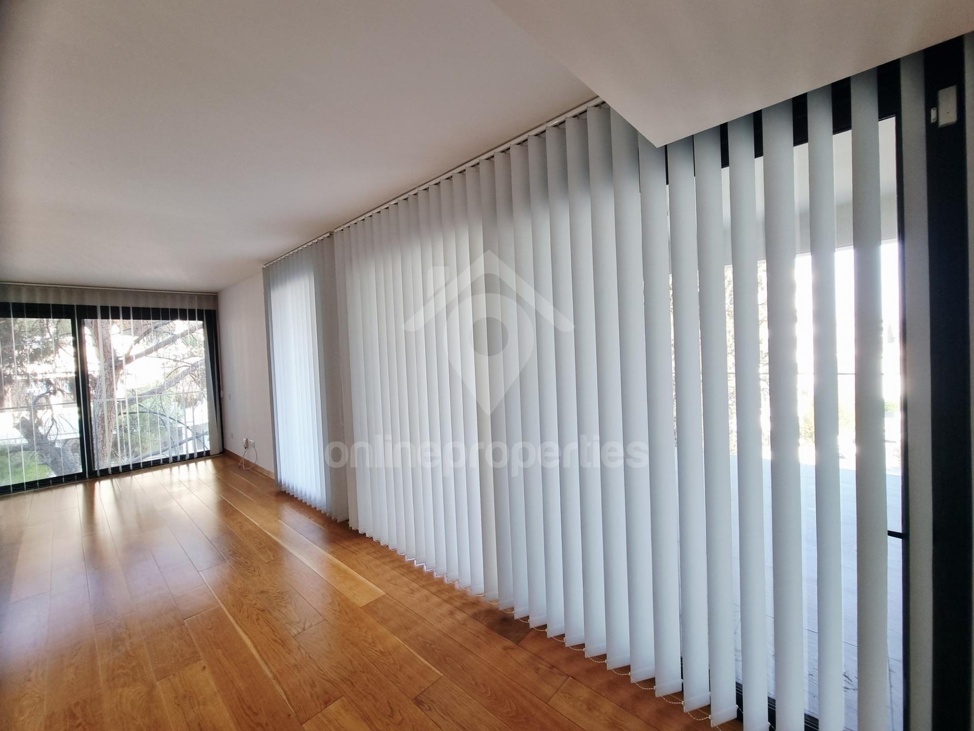 Stylish 3-Bedroom Apartment in Prime Engomi Location