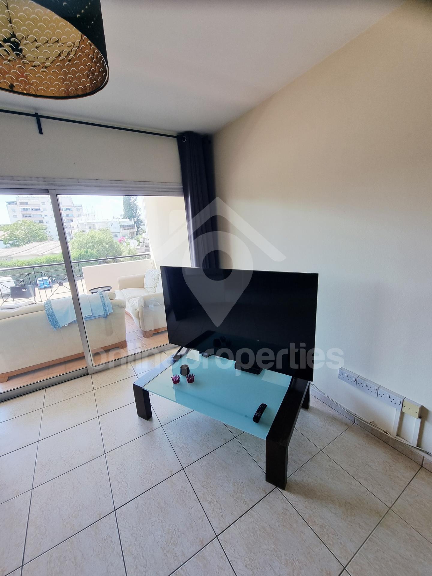 To change image, hover mouse over thumbnails below