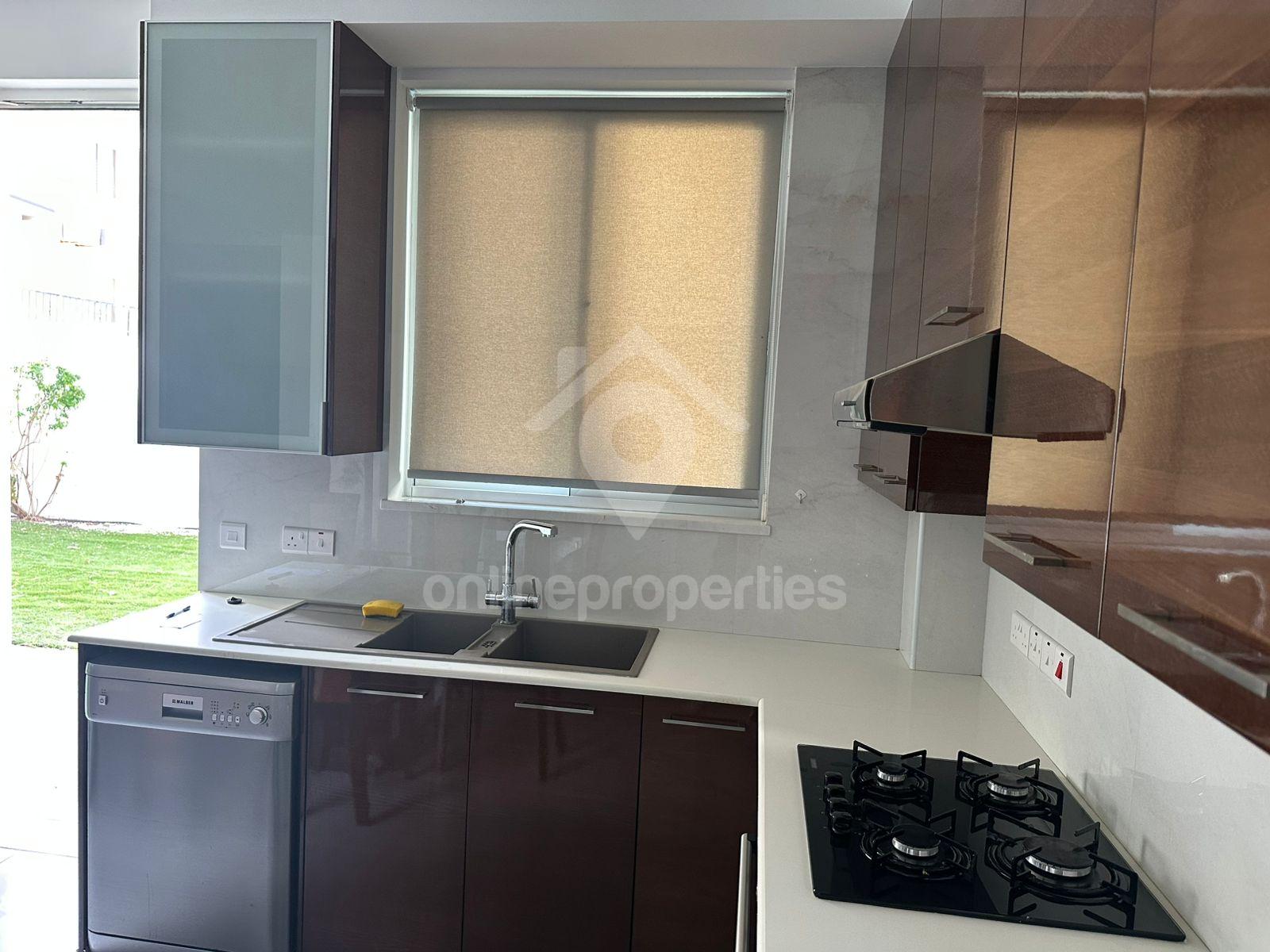 To change image, hover mouse over thumbnails below