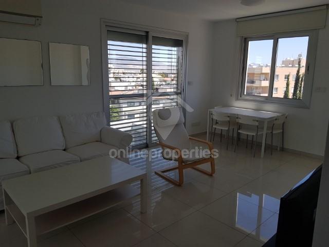 To change image, hover mouse over thumbnails below