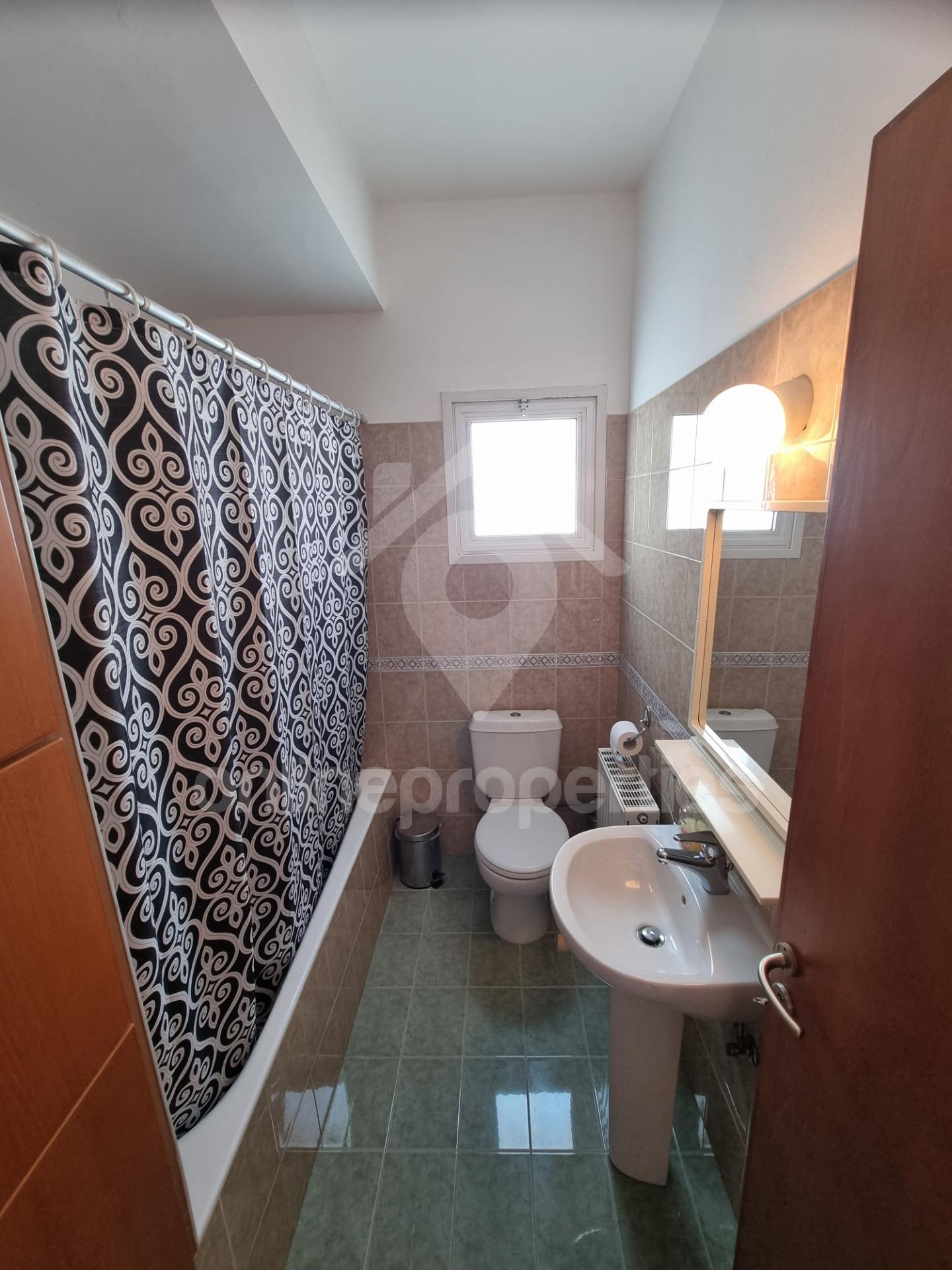 To change image, hover mouse over thumbnails below