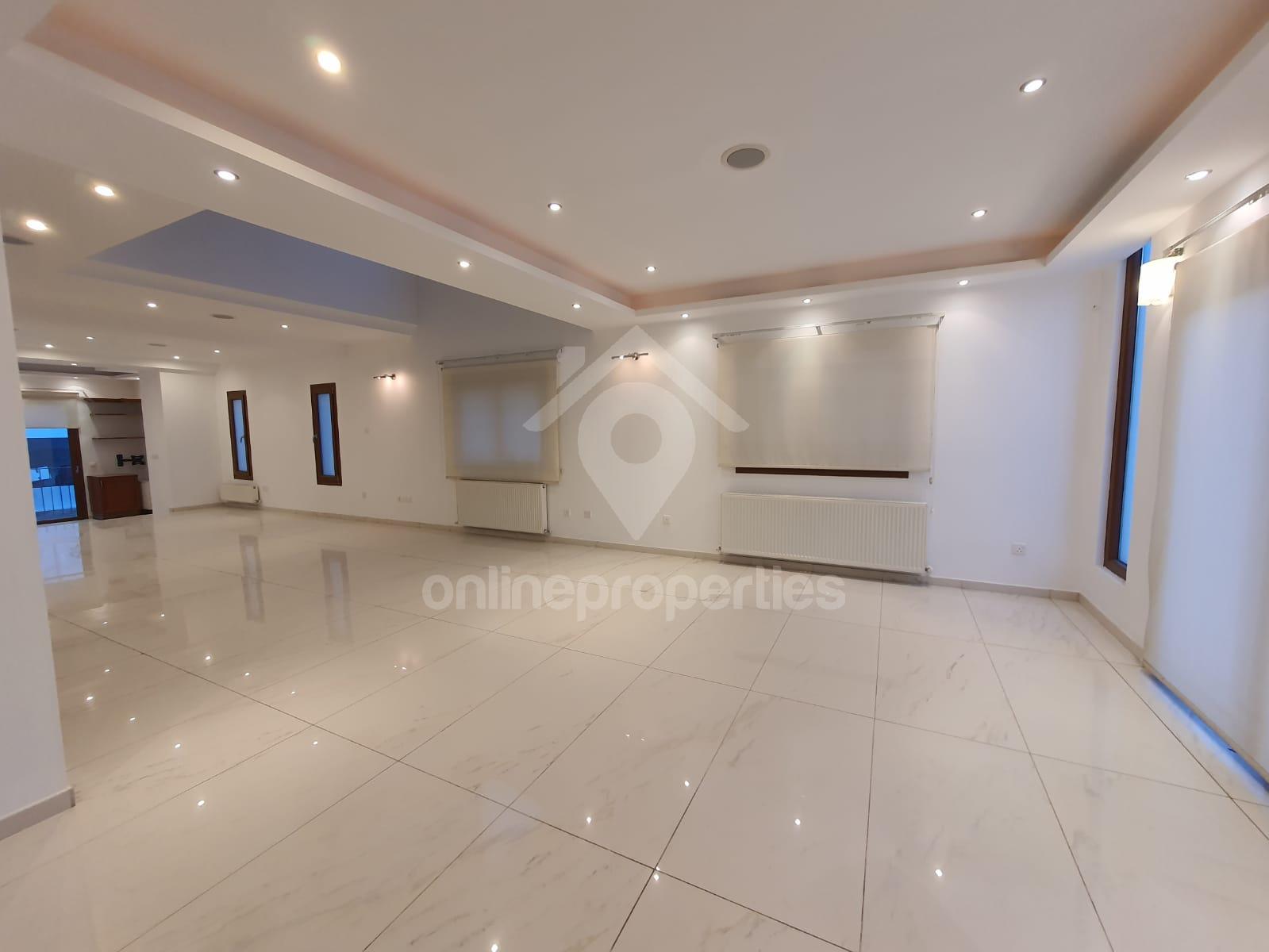 To change image, hover mouse over thumbnails below