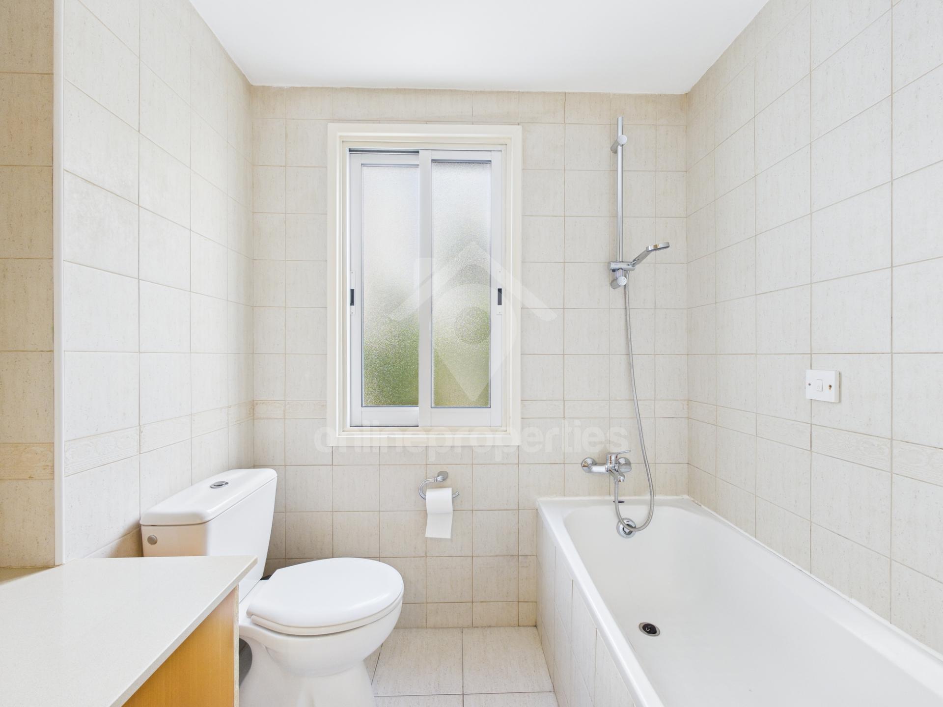 To change image, hover mouse over thumbnails below