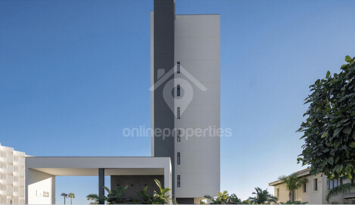 To change image, hover mouse over thumbnails below