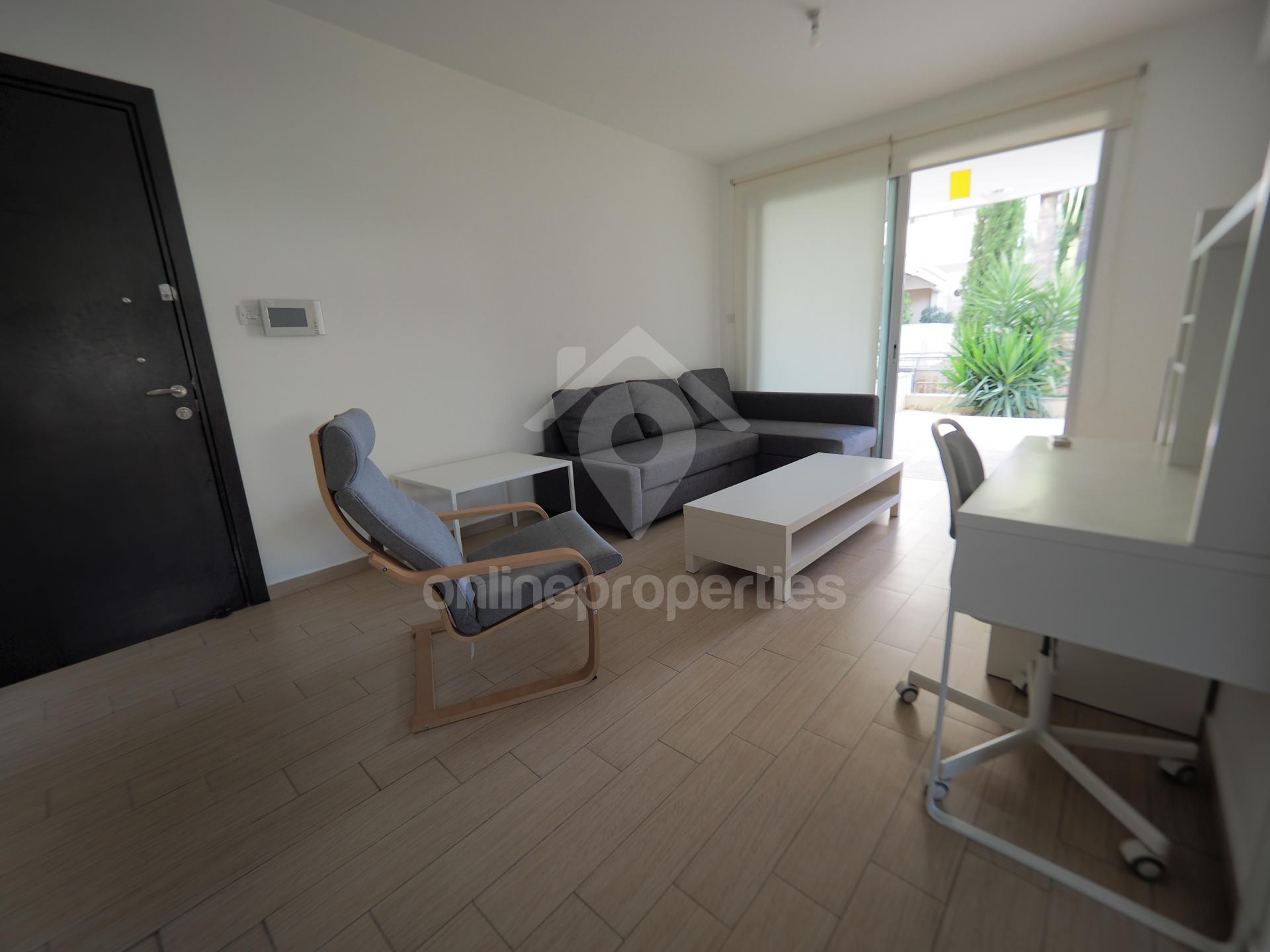 To change image, hover mouse over thumbnails below