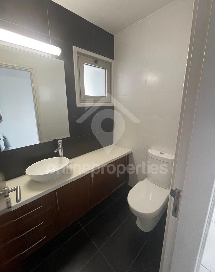 To change image, hover mouse over thumbnails below