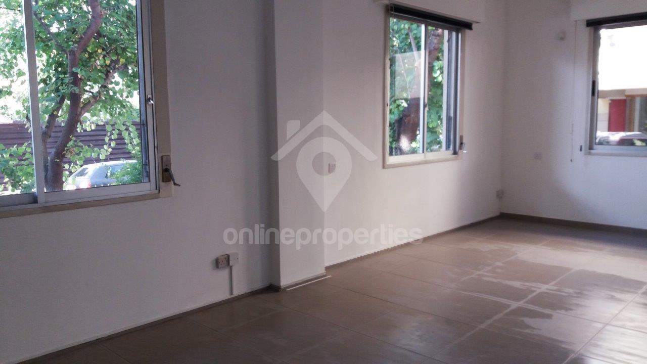 To change image, hover mouse over thumbnails below