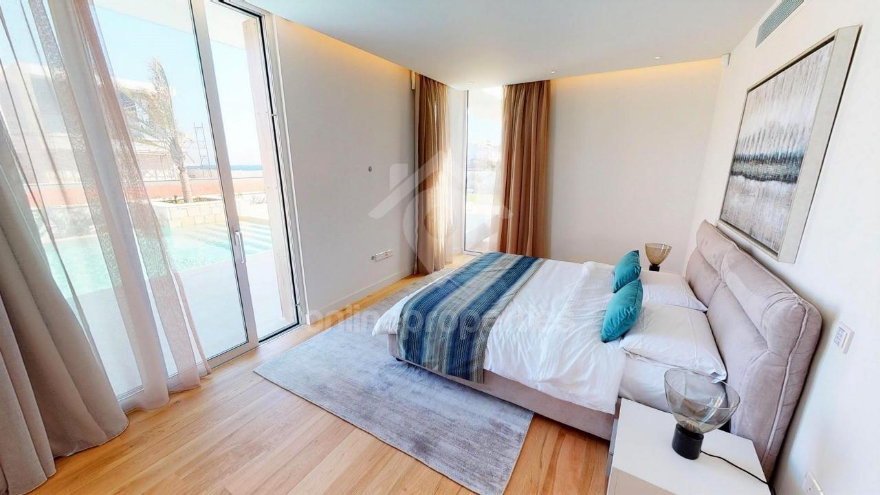 To change image, hover mouse over thumbnails below