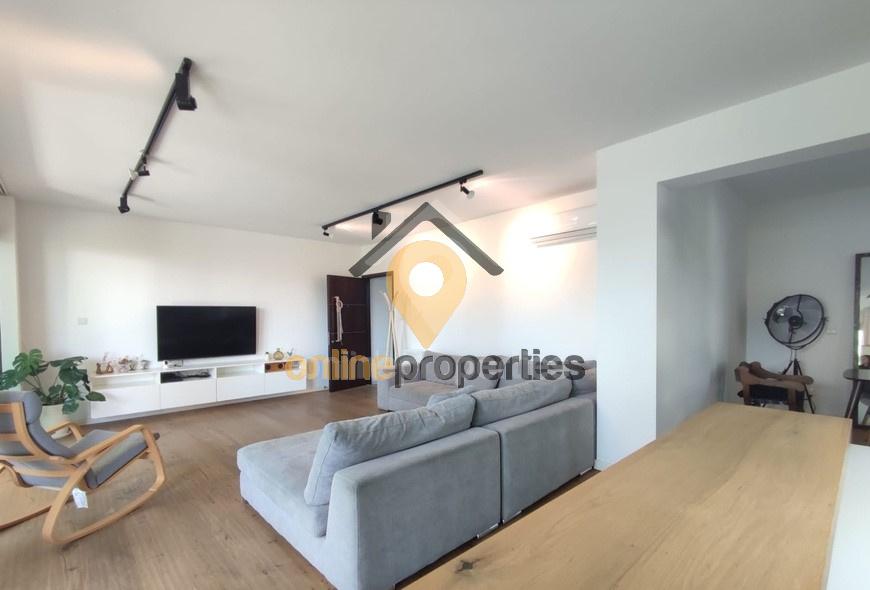 Beautiful 3-bedroom converted into a 2-bedroom