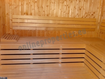 To change image, hover mouse over thumbnails below