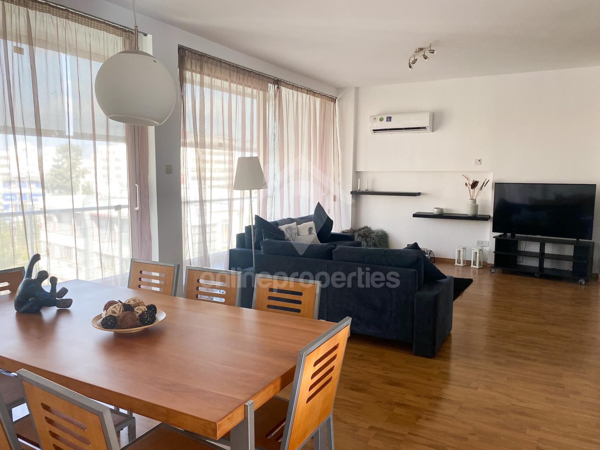 To change image, hover mouse over thumbnails below