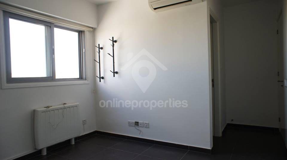 To change image, hover mouse over thumbnails below