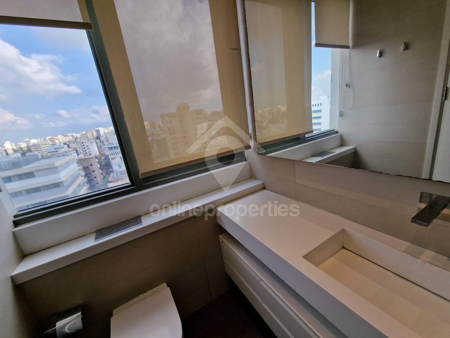 To change image, hover mouse over thumbnails below